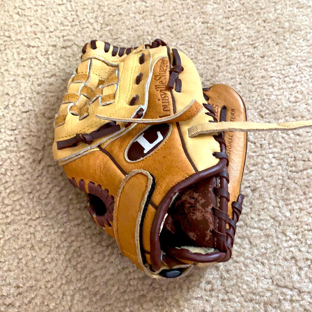 Vintage Louisville Slugger mitt